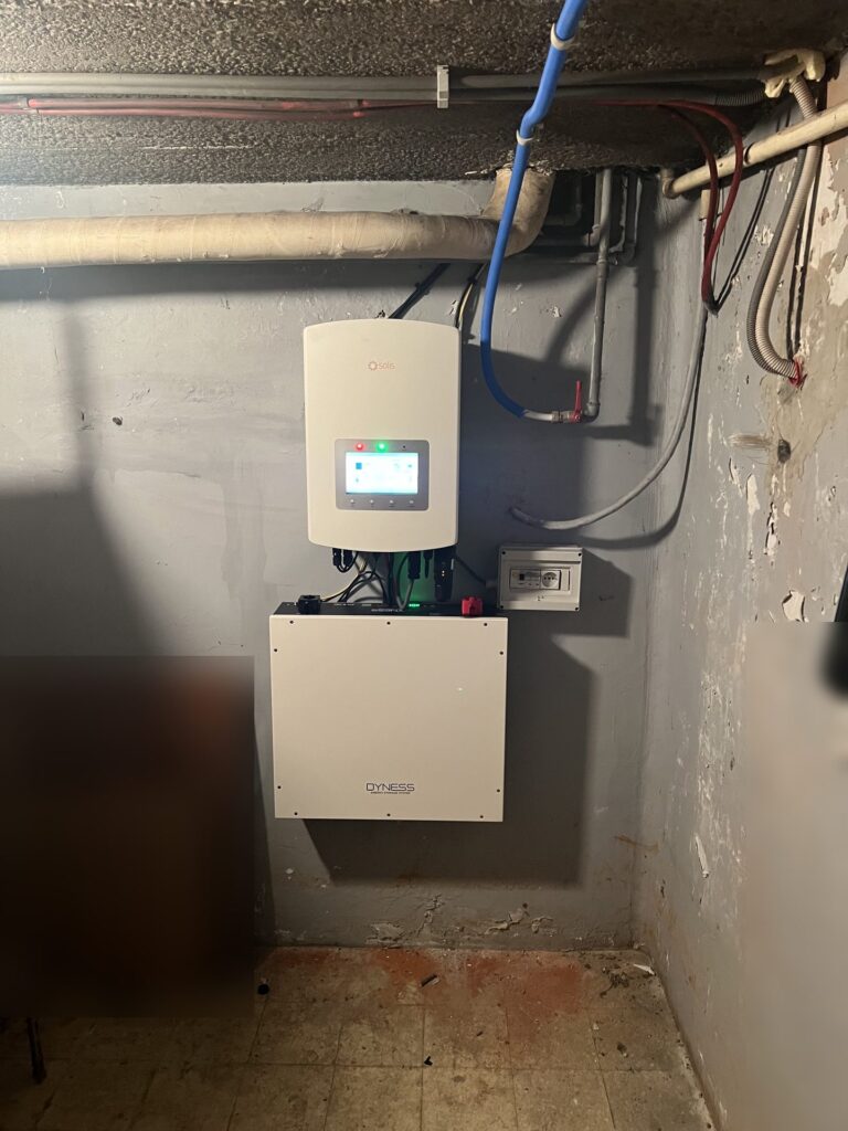 Zonnepanelen en thuisbatterijen voor 2 woningen in Tessenderlo-Ham – foto 2
