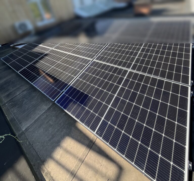 9 zonnepanelen met Growatt-omvormer in Westerlo