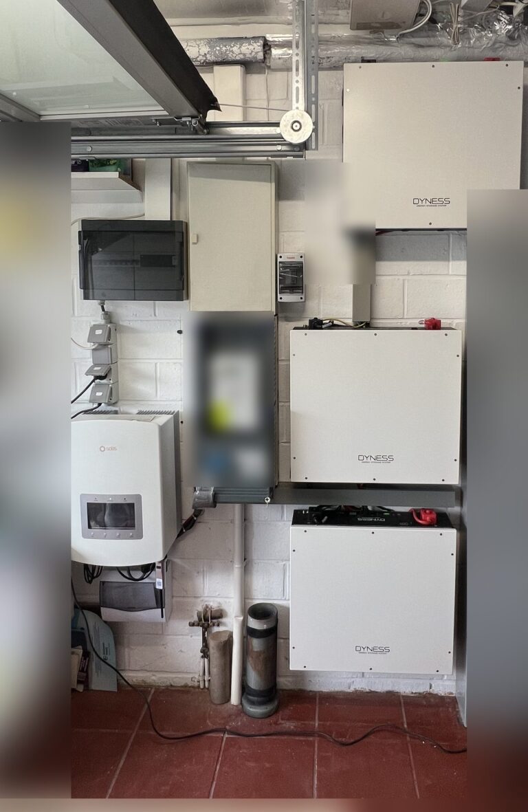 Nieuwe omvormer en thuisbatterij van 10,24 kWh in Wetteren – foto 2